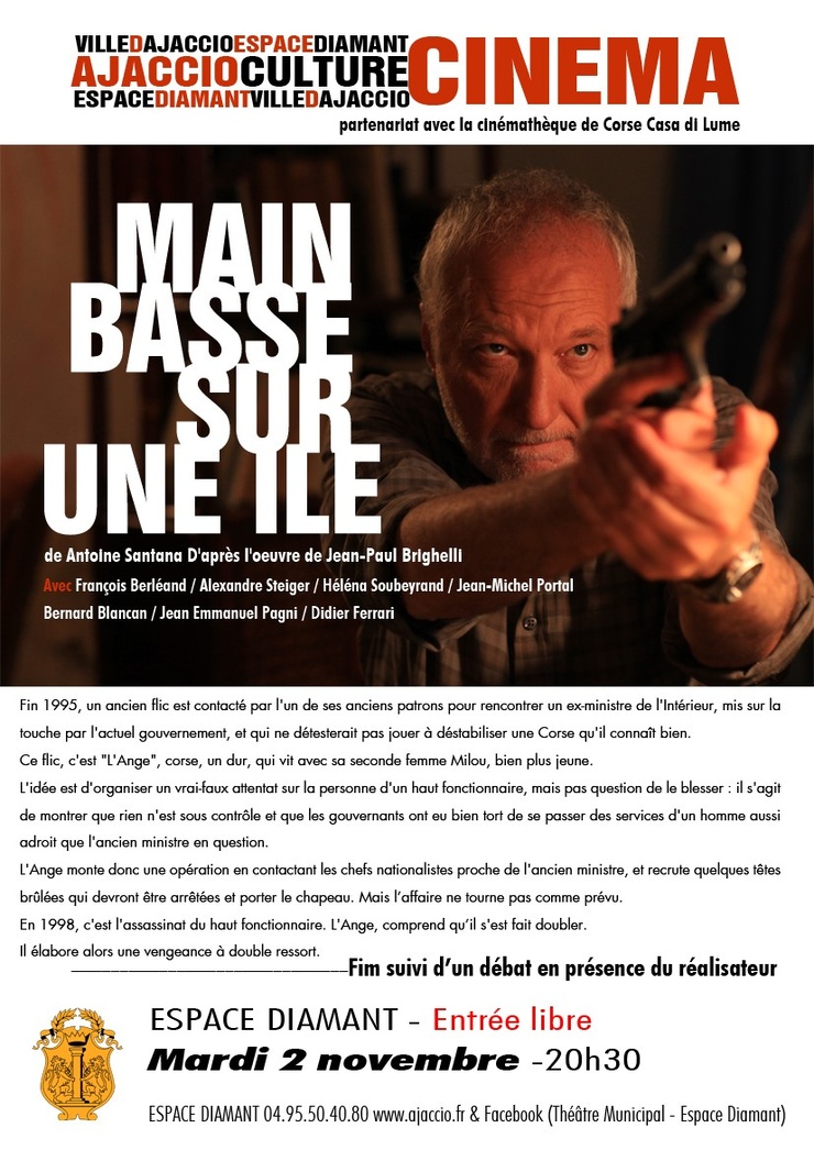 Main basse sur une île