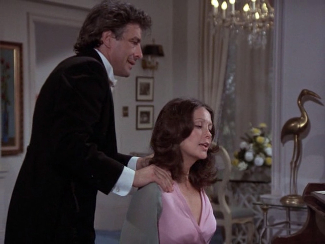Anjanette comer columbo