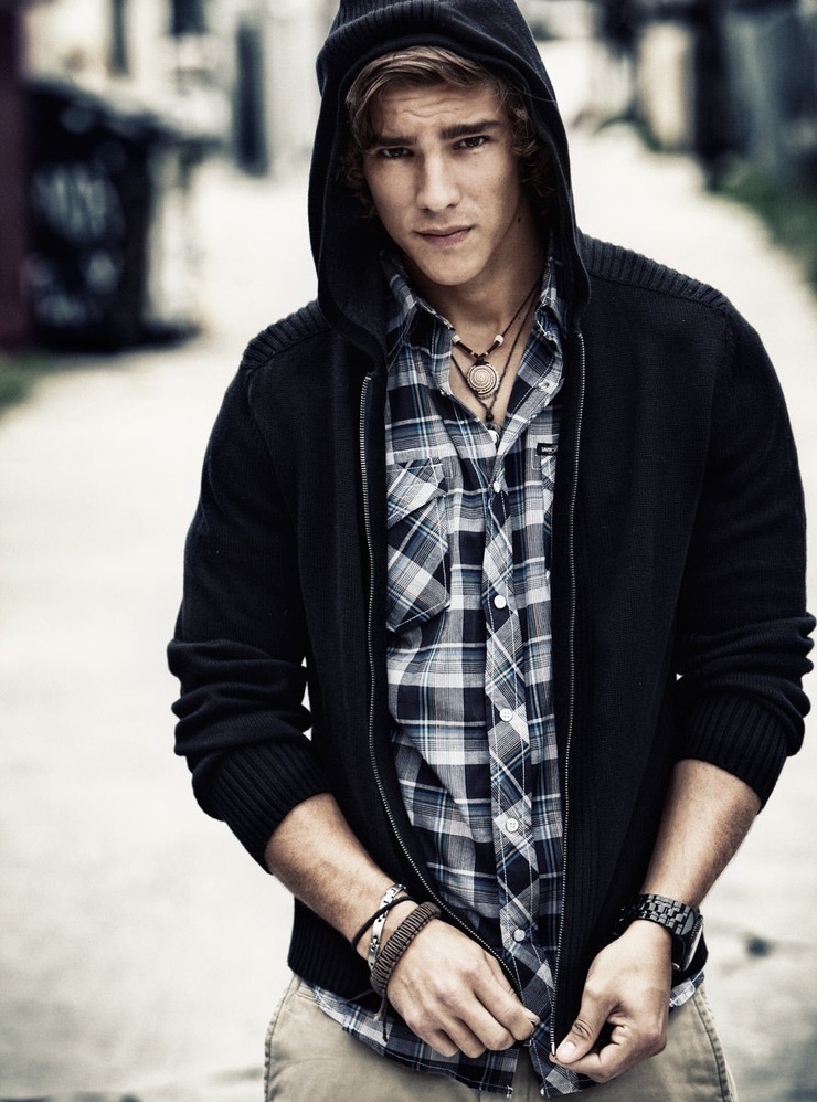Brenton Thwaites Brenton Thwaites