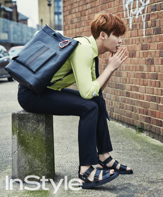 Jong Suk Lee