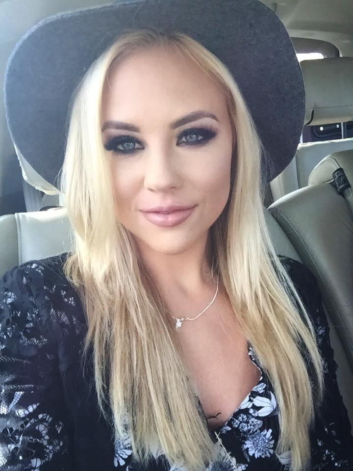 Claira Hollingsworth Claira Hollingsworth