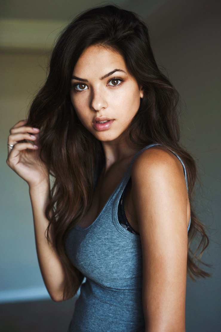 Christen Harper Picture