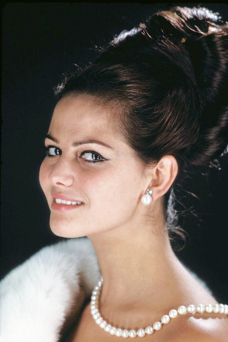 Claudia Cardinale Color