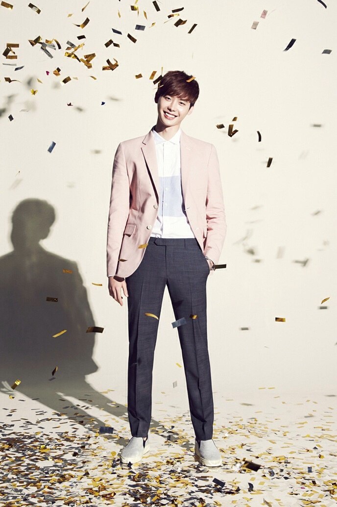 Jong Suk Lee