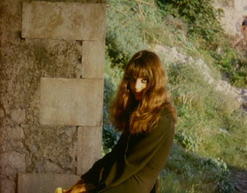 Tina Aumont