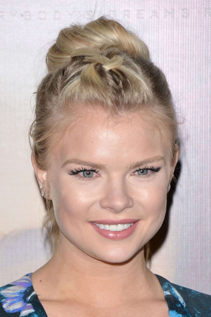 Kelli Goss Kelli Goss