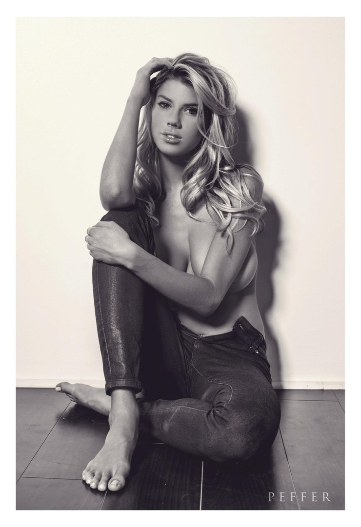 Charlotte McKinney Charlotte McKinney
