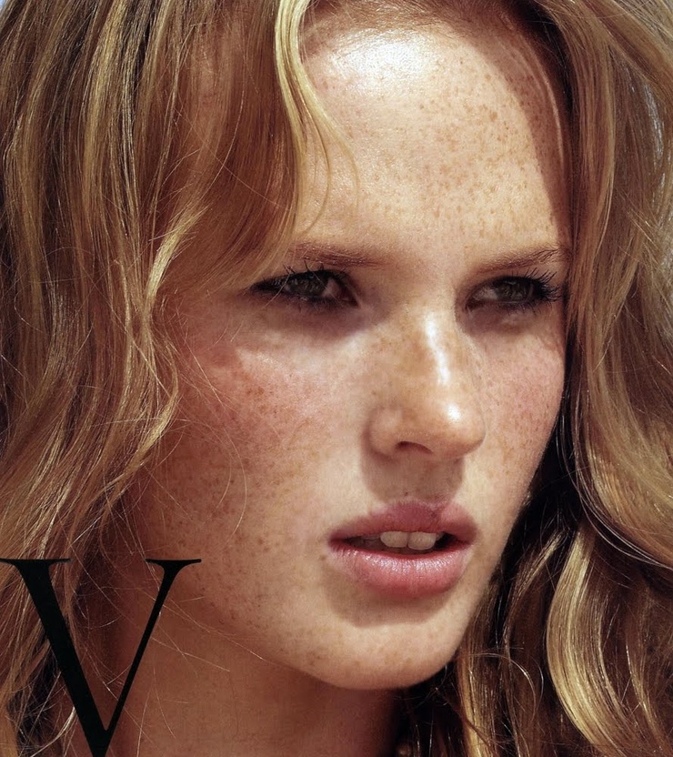 Anne Vyalitsyna