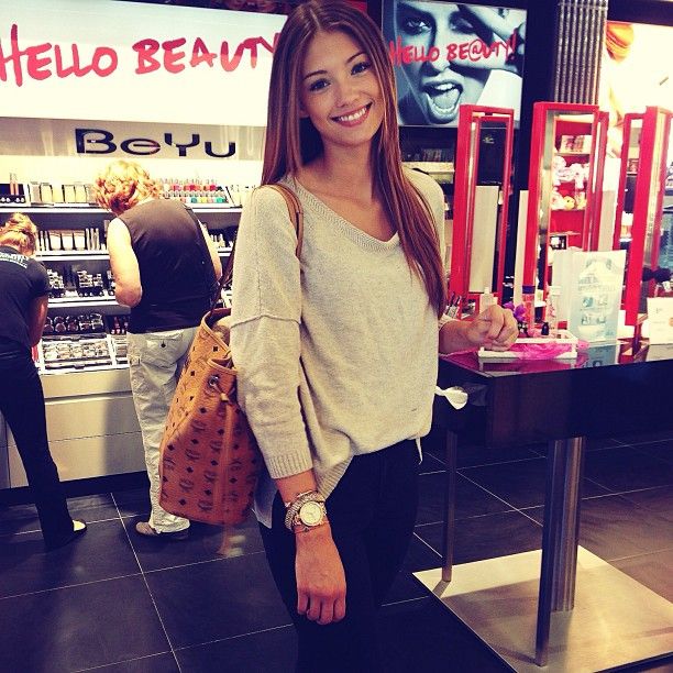 Lorena RAE Lorena RAE
