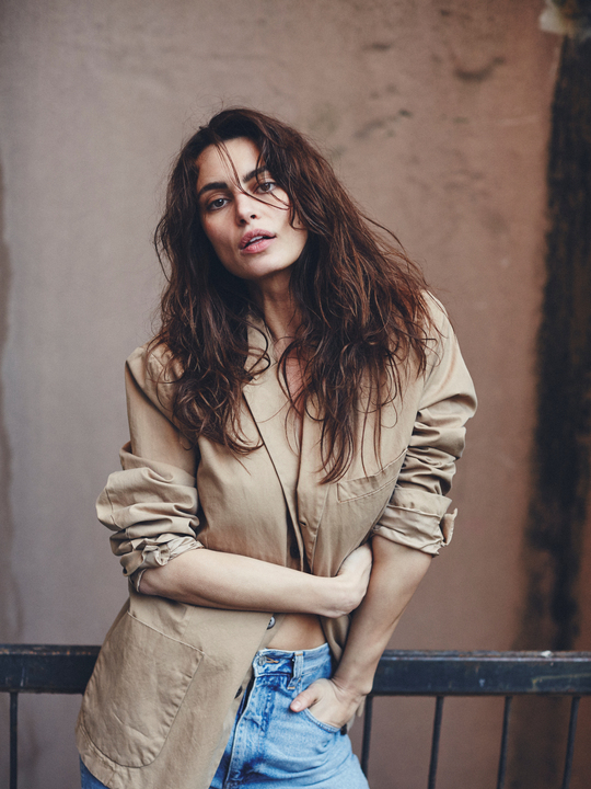 Catrinel Menghia