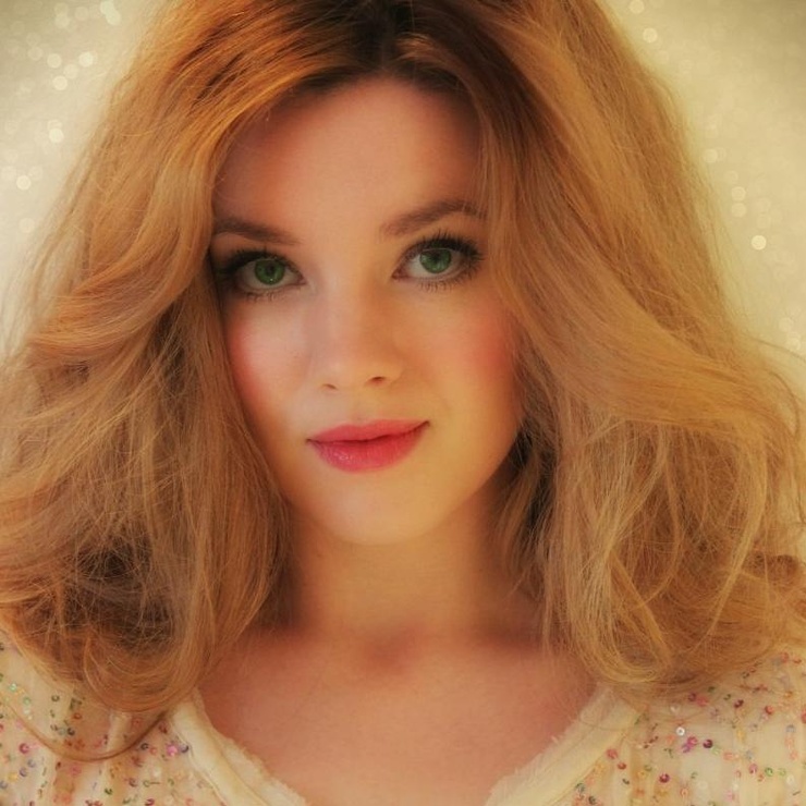 Evie Wray Evie Wray
