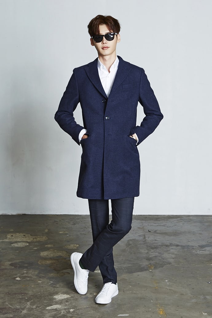 Jong Suk Lee