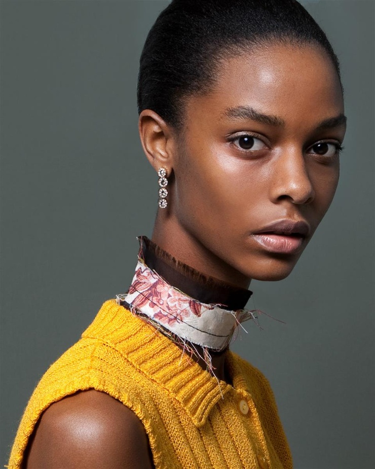 Karly Loyce