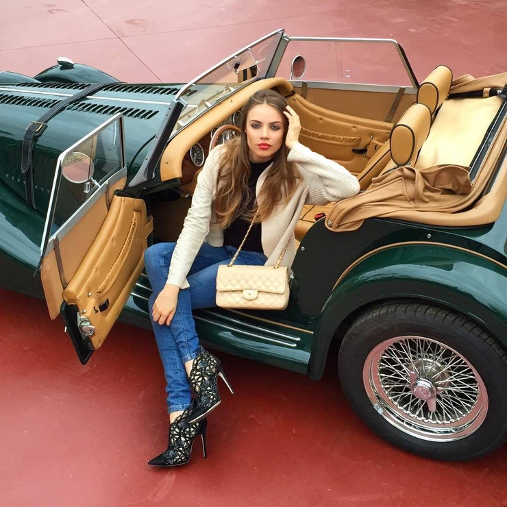 Xenia Tchoumitcheva Xenia Tchoumitcheva