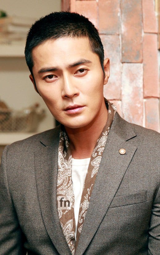 Dong-Hyuk Cho