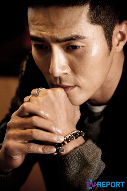 Dong-Hyuk Cho