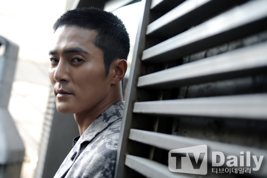Dong-Hyuk Cho