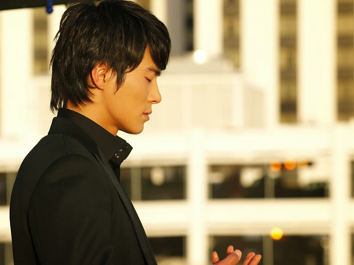 Dong-Hyuk Cho
