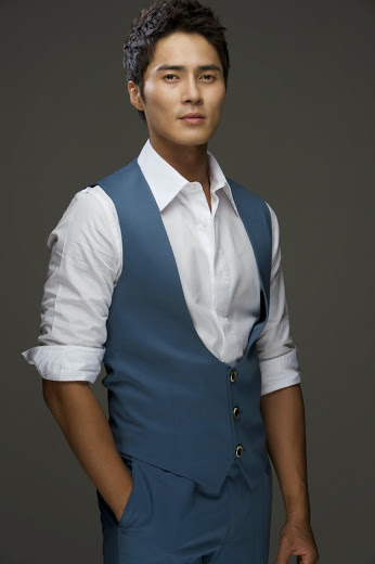 Dong-Hyuk Cho