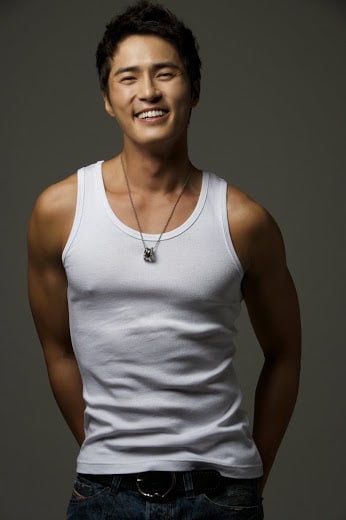 Dong-Hyuk Cho