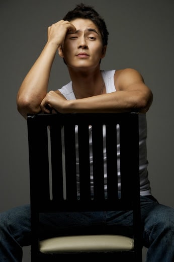 Dong-Hyuk Cho