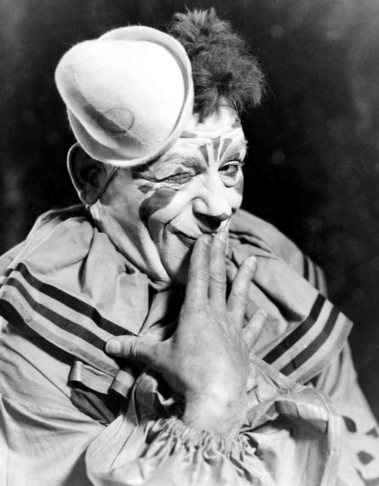 Laugh, Clown, Laugh Laugh, Clown, Laugh