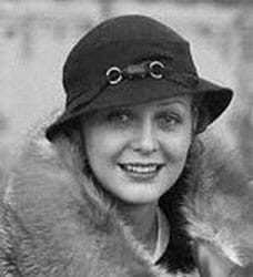 Gloria Stuart Gloria Stuart