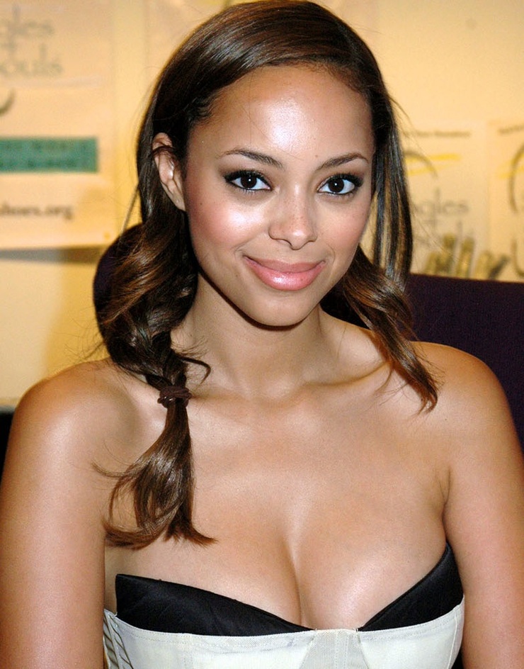 Amber Stevens