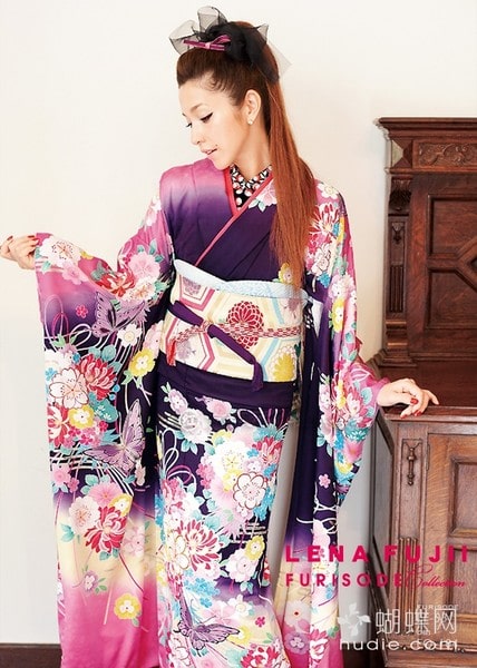 Lena Fujii