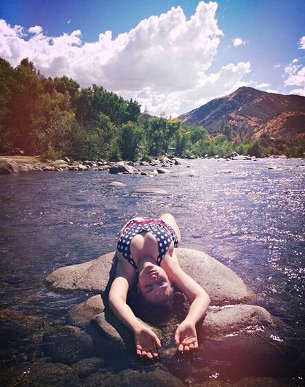 Milana Vayntrub