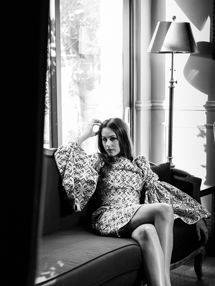 Amanda Crew Amanda Crew