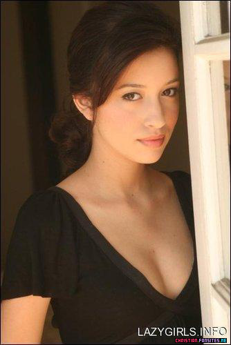 Christian Serratos Christian Serratos