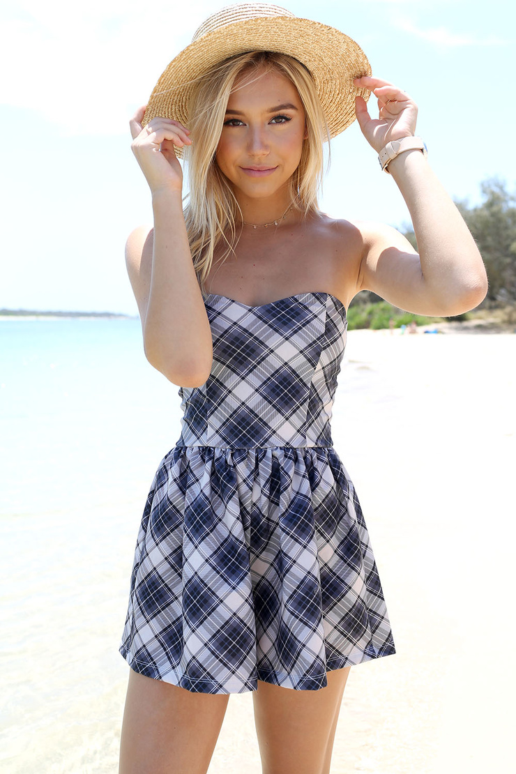 Alexis Ren Alexis Ren