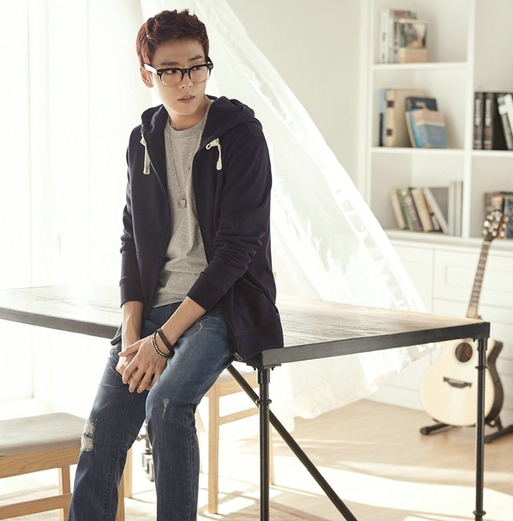 Lee Hyun Woo