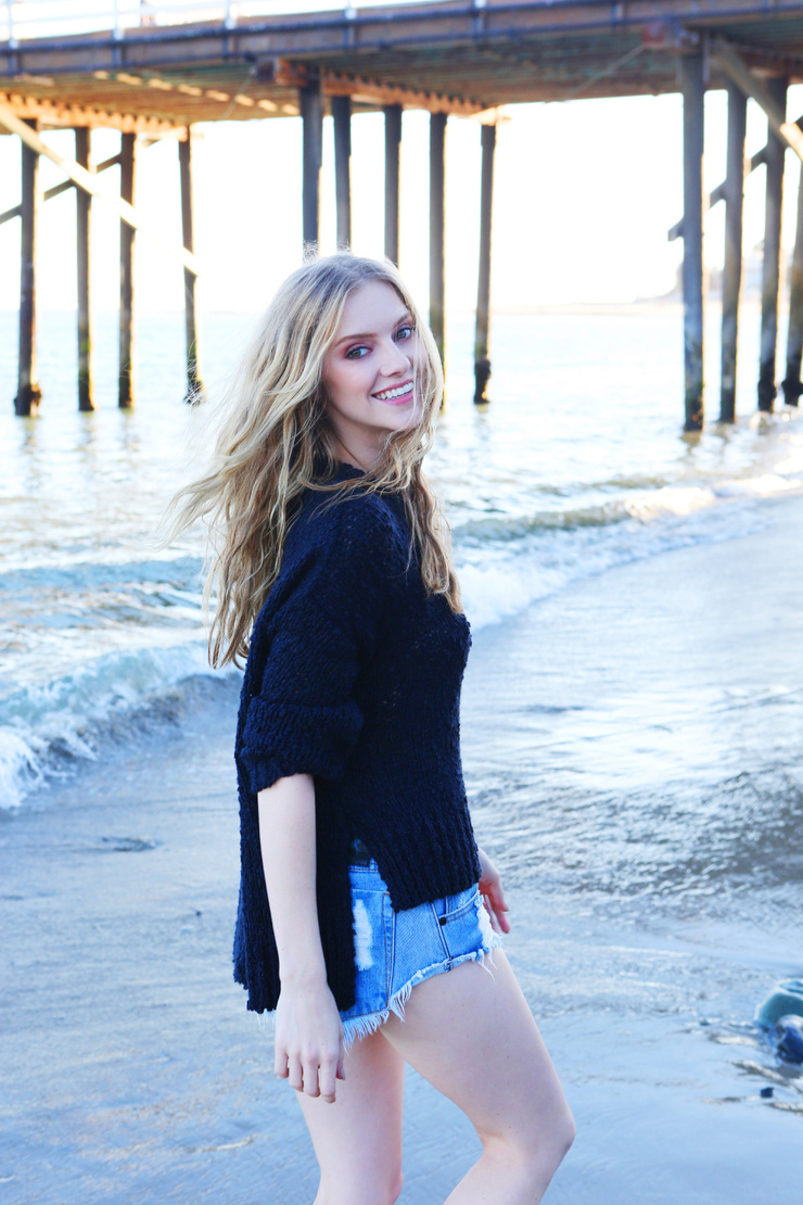ELLE EVANS