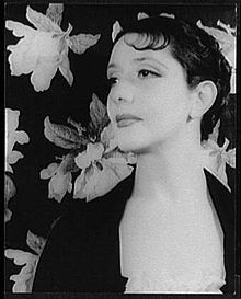 Lynn Fontanne Lynn Fontanne