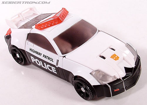 Transformers Universe Deluxe Classic - Autobot Prowl