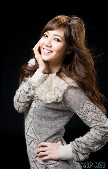 Patty Hou (侯佩岑)