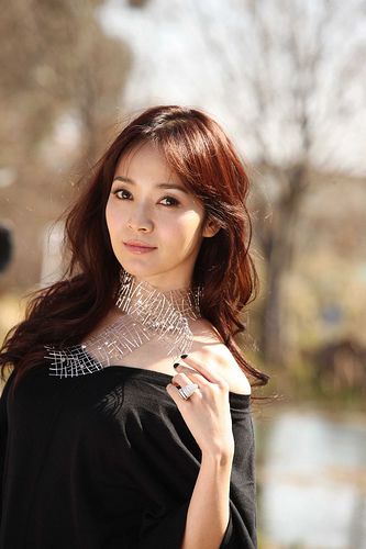 Patty Hou (侯佩岑)