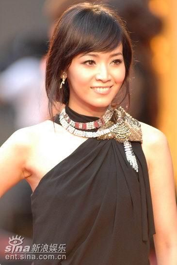 Patty Hou (侯佩岑)