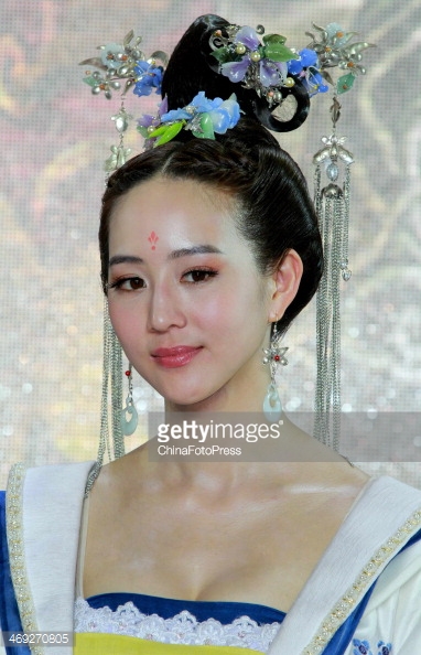 Janine Chang (張鈞甯)