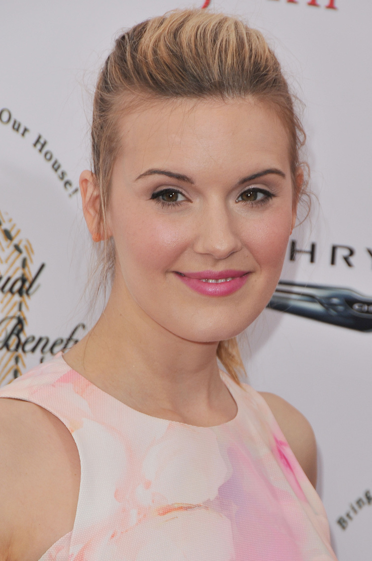 Maggie Grace Maggie Grace