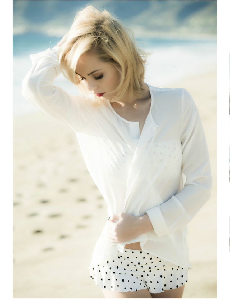 Laura Vandervoort Laura Vandervoort
