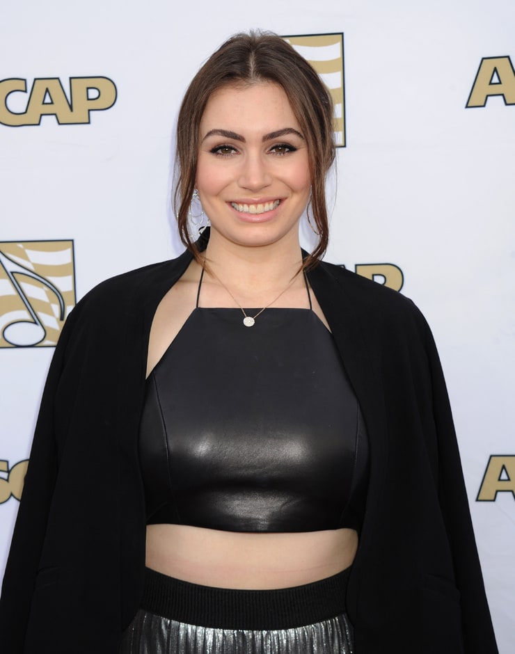 Sophie Simmons