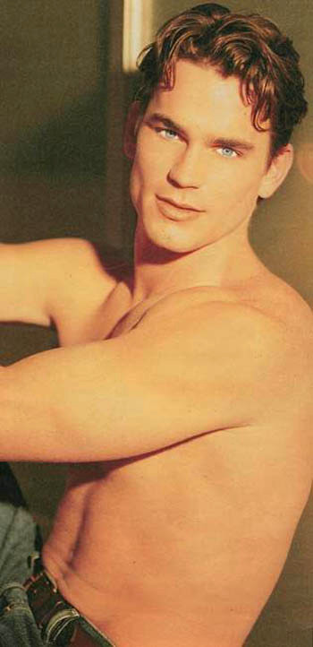Matthew Bomer