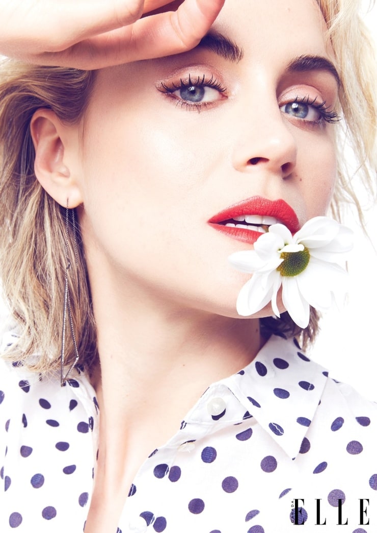 Taylor Schilling