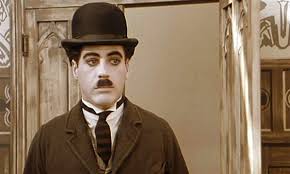 Charlie Chaplin (Robert Downey Jr.)