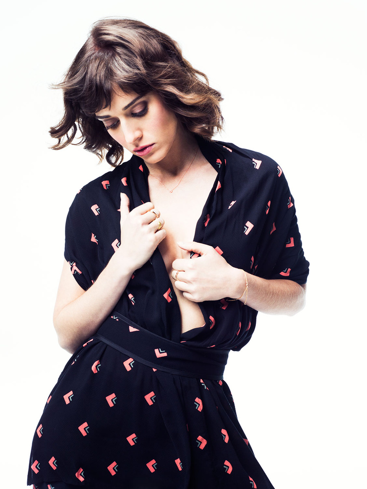 Lizzy Caplan Lizzy Caplan