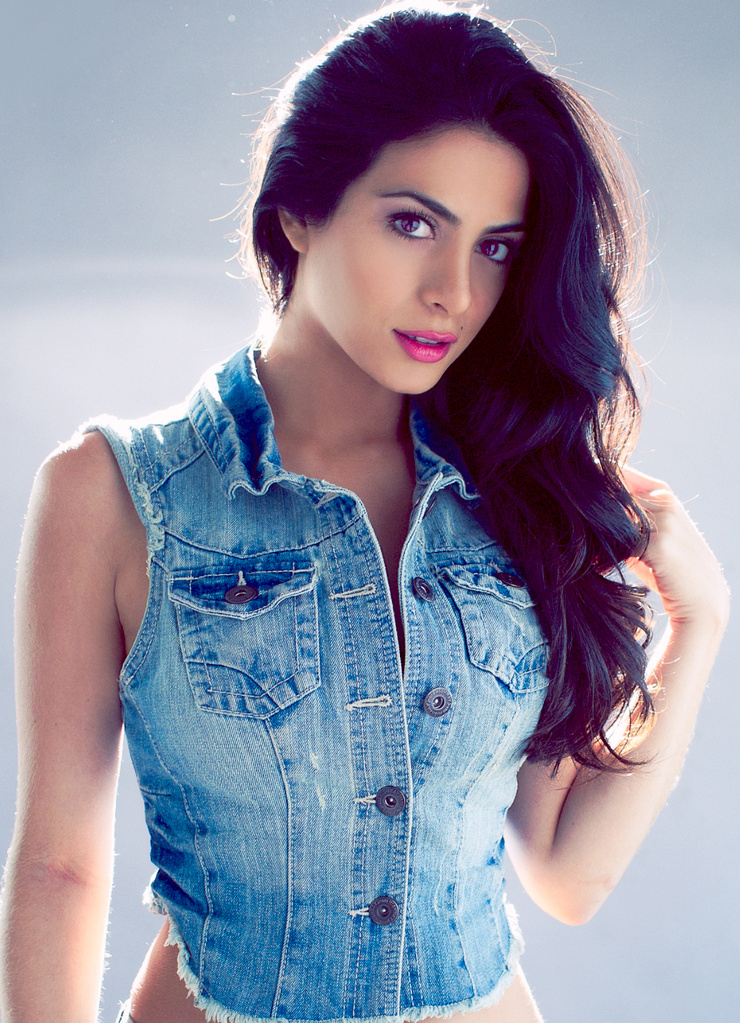 Emeraude Toubia Emeraude Toubia