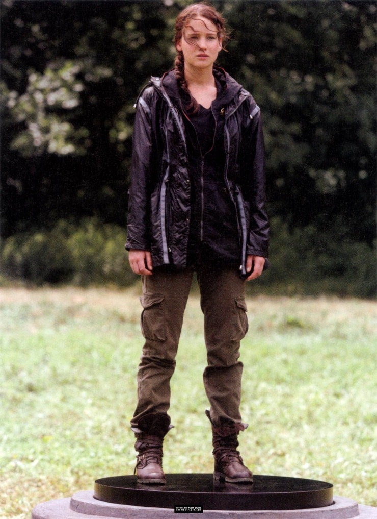 Image Of Katniss Everdeen   740full Katniss Everdeen 